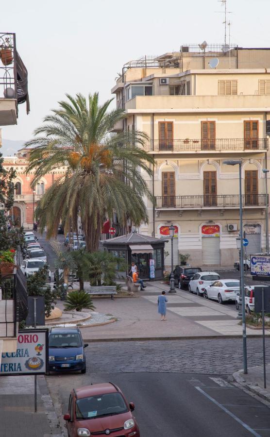 La Casa Di Nausicaa - Vespero Leilighet Reggio di Calabria Eksteriør bilde